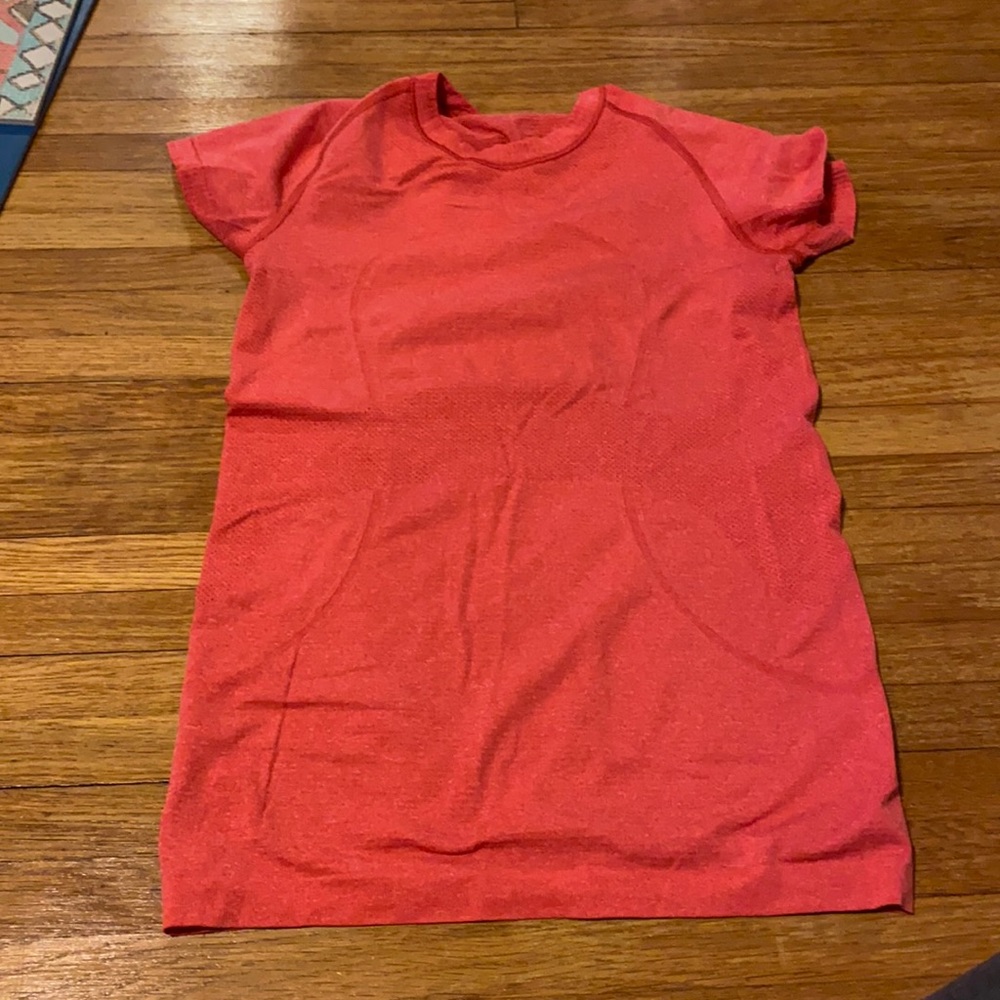 Lululemon swiftly tee